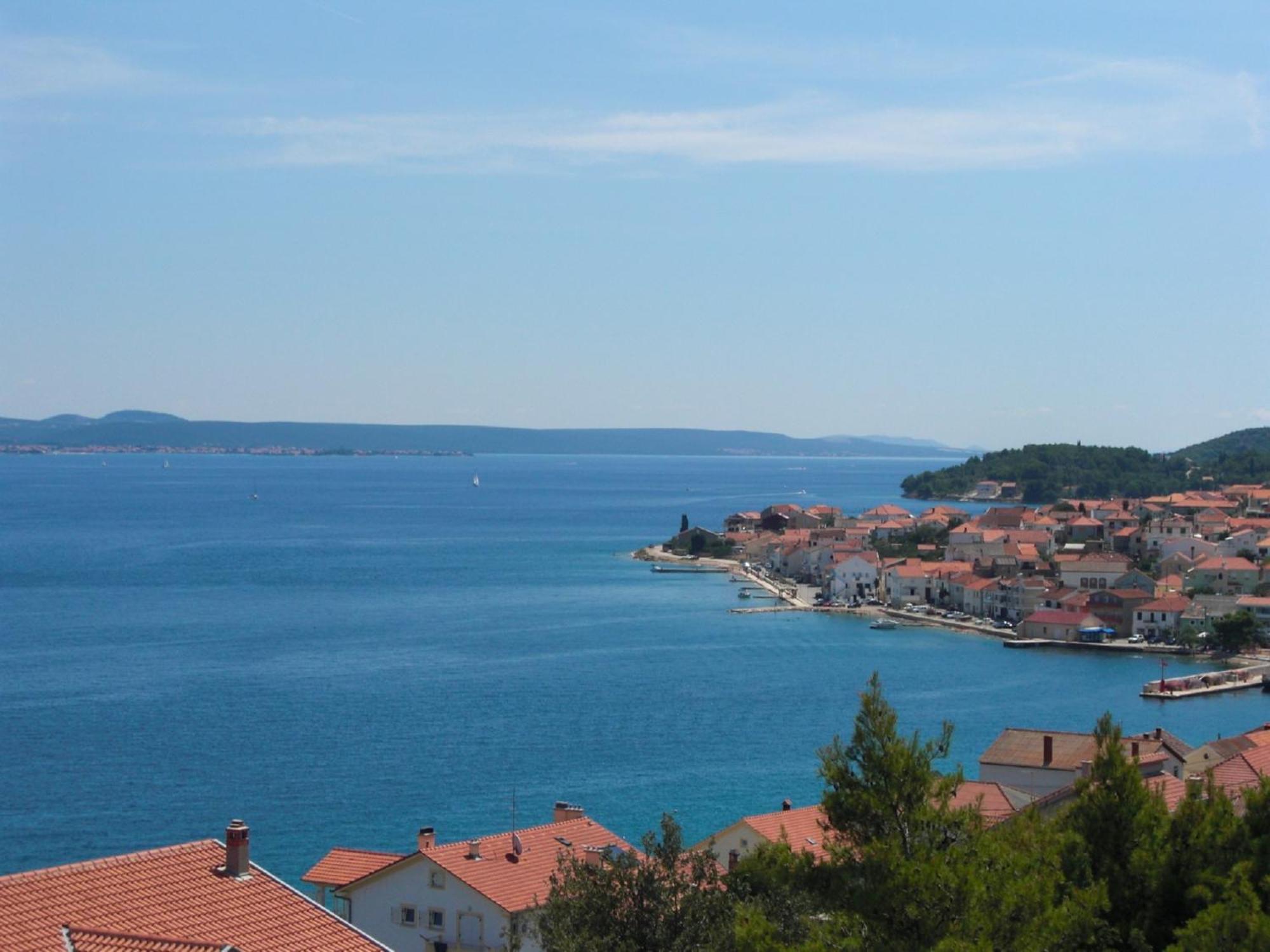 Dinastija *